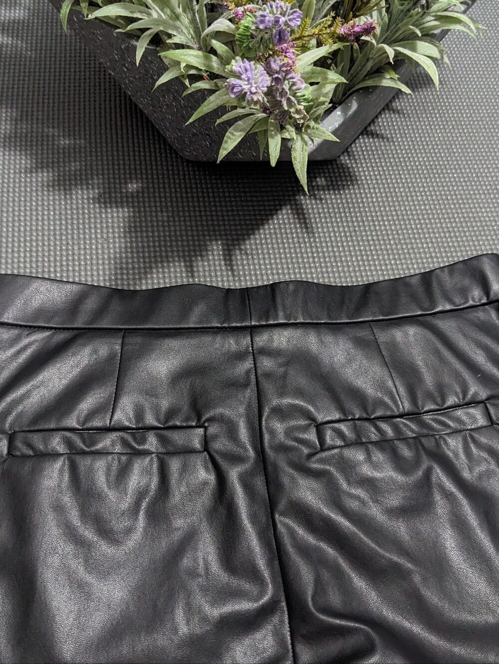 RAFFAELLO ROSSI Black Faux Leather Pants - Picture 7 of 13